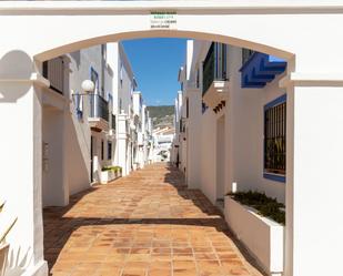 Vista exterior de Àtic en venda en Motril amb Calefacció, Parquet i Terrassa