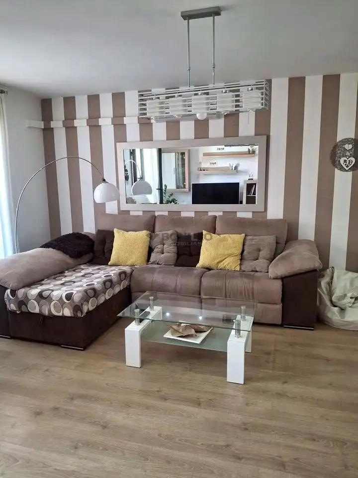 Living room of Duplexes for rent in Teruel  with Air Conditioner, Heating and Parquet flooring