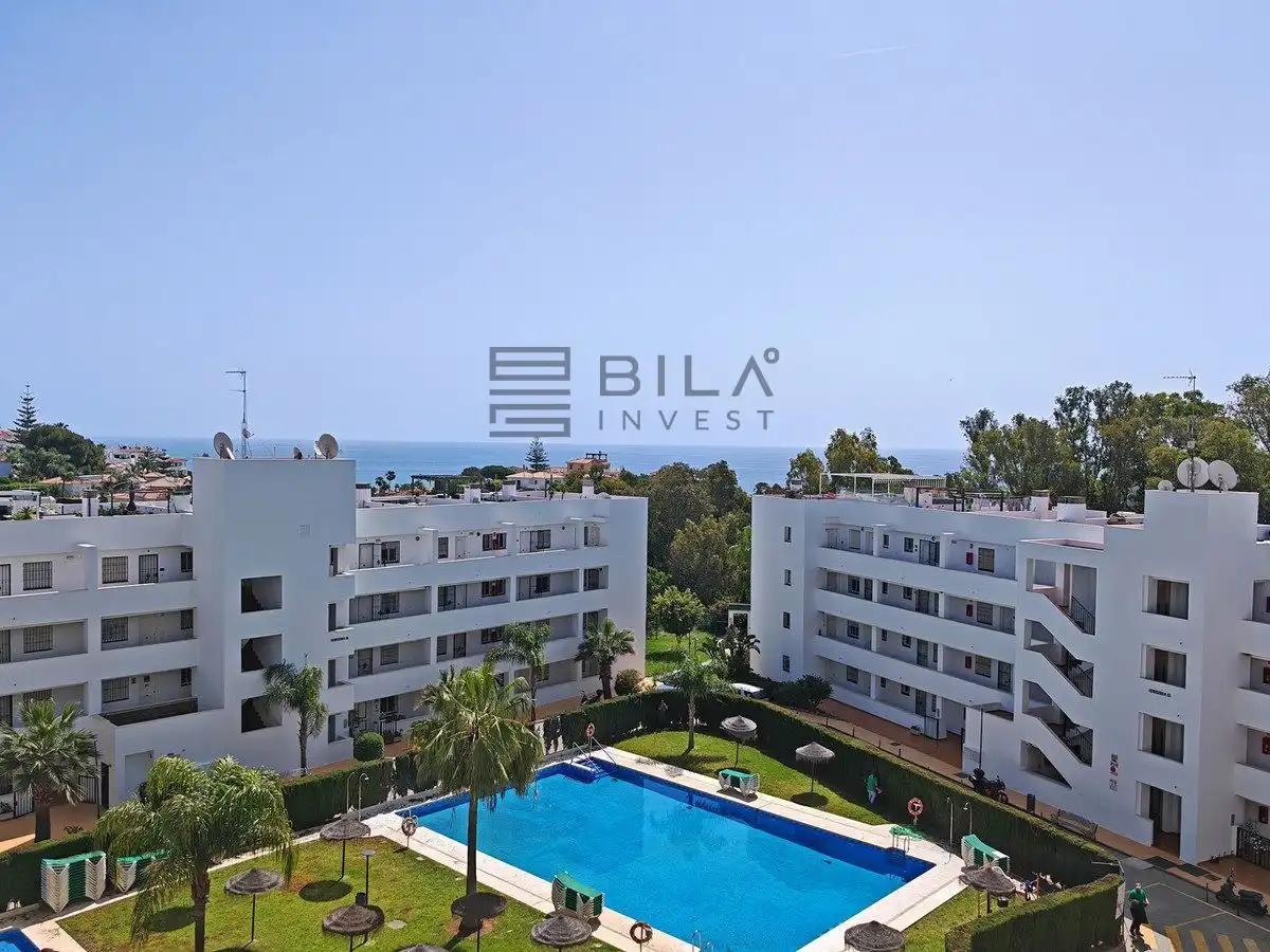 Vista exterior de Pis en venda en Mijas amb Piscina, Moblat i Piscina comunitària
