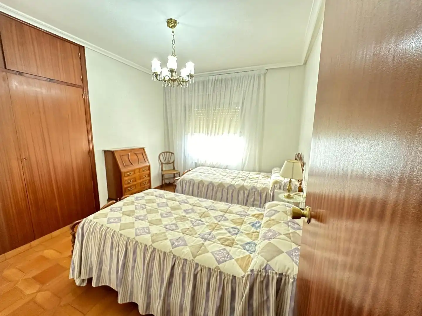 Habitación de Casa adosada en venta en Salinas con Calefacción, Jardín privado y Terraza