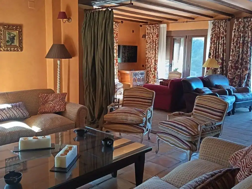 Living room of Buildings for sale in Navalonguilla