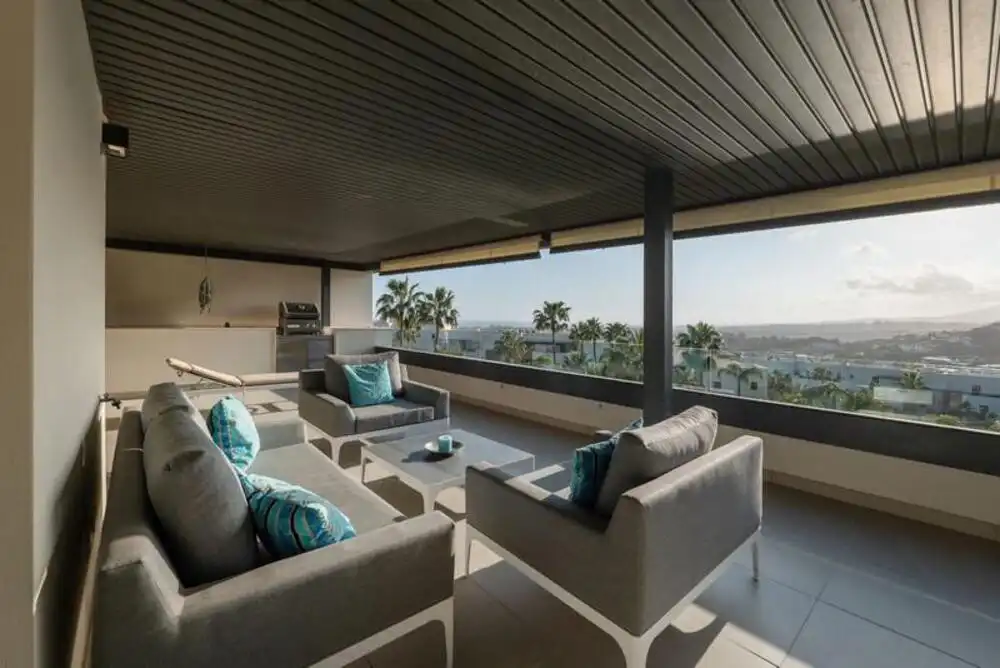 Apartment with pool for sale in Los Flamingos