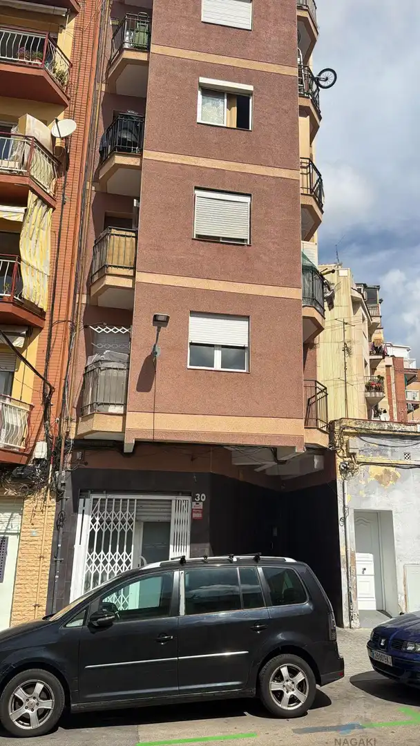 Vista exterior de Pis en venda en L'Hospitalet de Llobregat