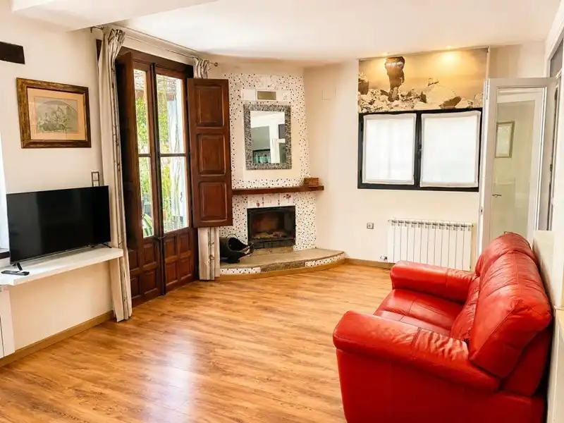 Sala d'estar de Casa o xalet en venda en Granada amb Calefacció, Jardí privat i Parquet