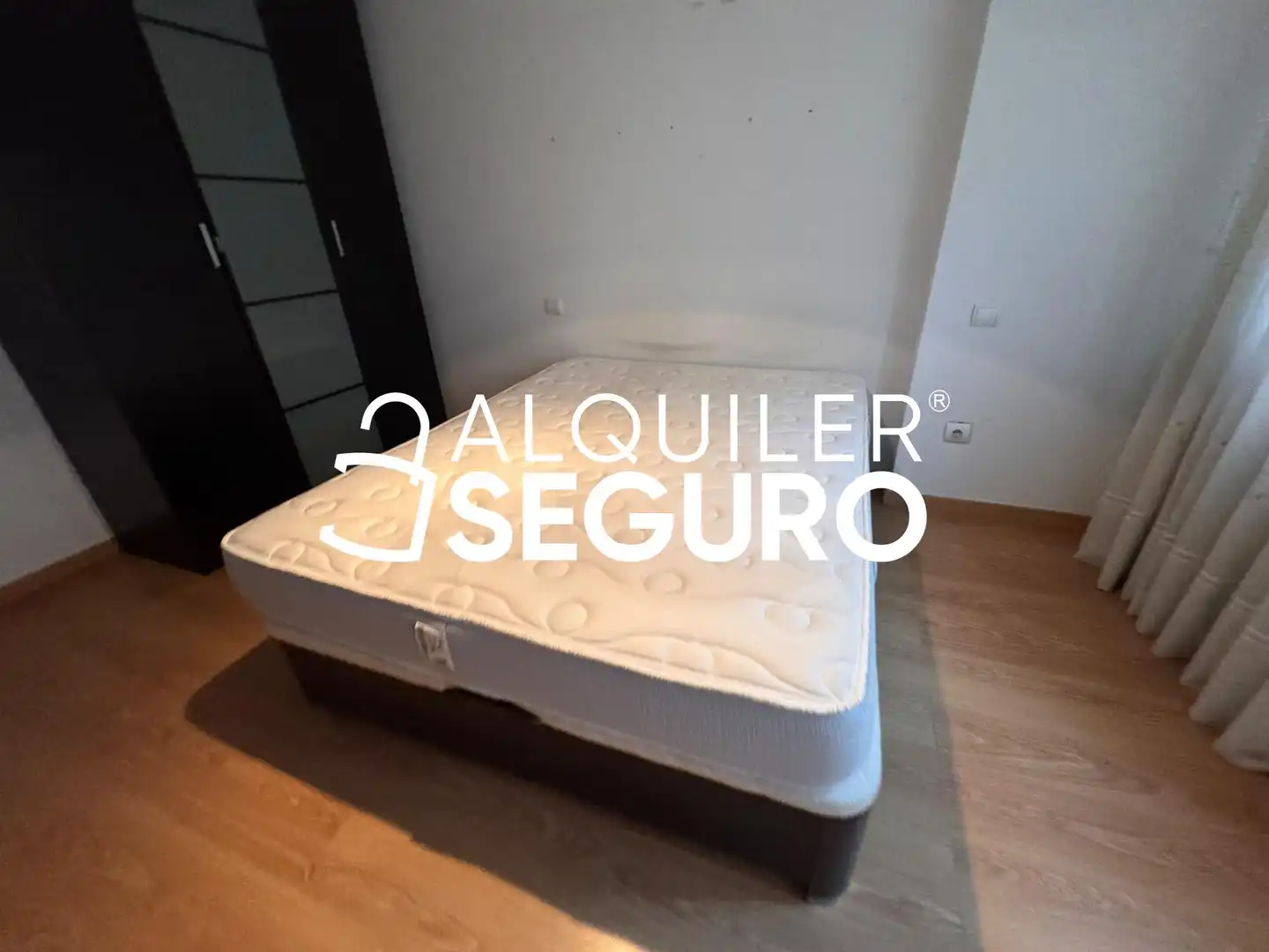 Dormitori de Pis de lloguer en Carabanchel