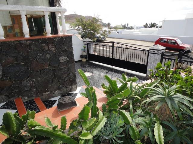 Casa-chalet en Venta en Nazaret