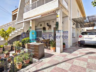 Erdgeschosswohnung mit Garten zum Verkauf in Puerto de Mazarrón