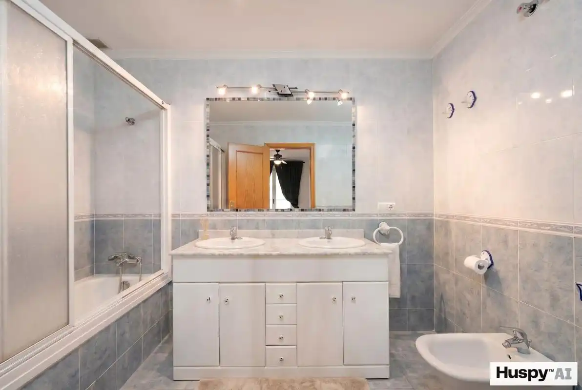 Baño de Casa adosada en venta en Tibi con Calefacción, Terraza y Balcón