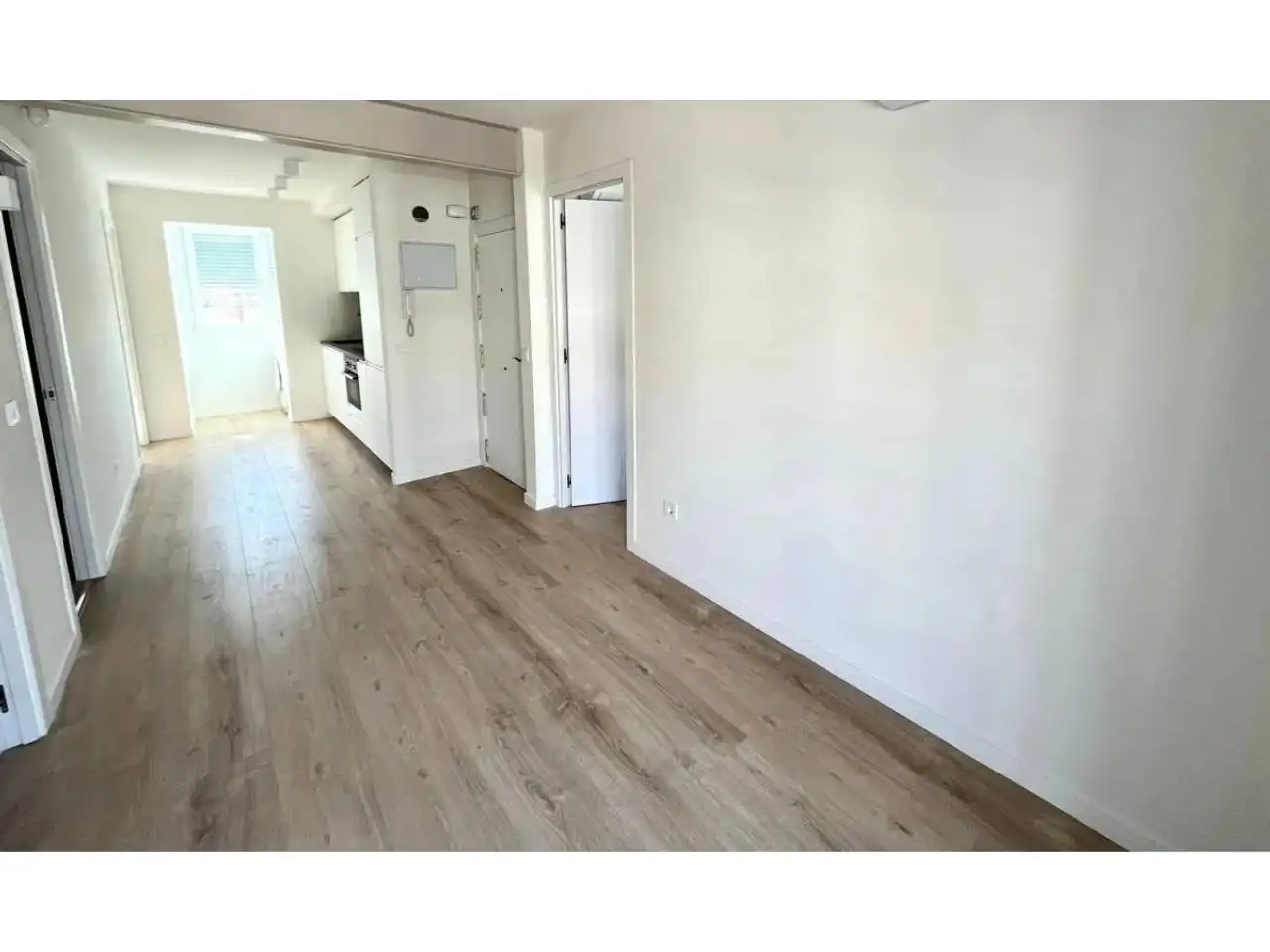 Wohnung zum Verkauf in Sant Joan Despí mit Klimaanlage, Heizung und Parkett
