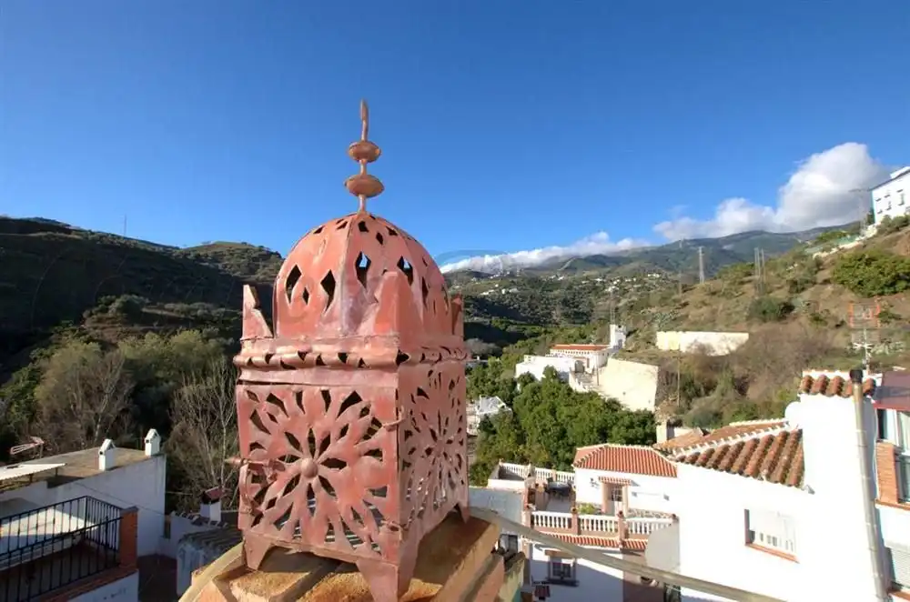 Casa amb terrassa en venda a Árchez, imagen 3