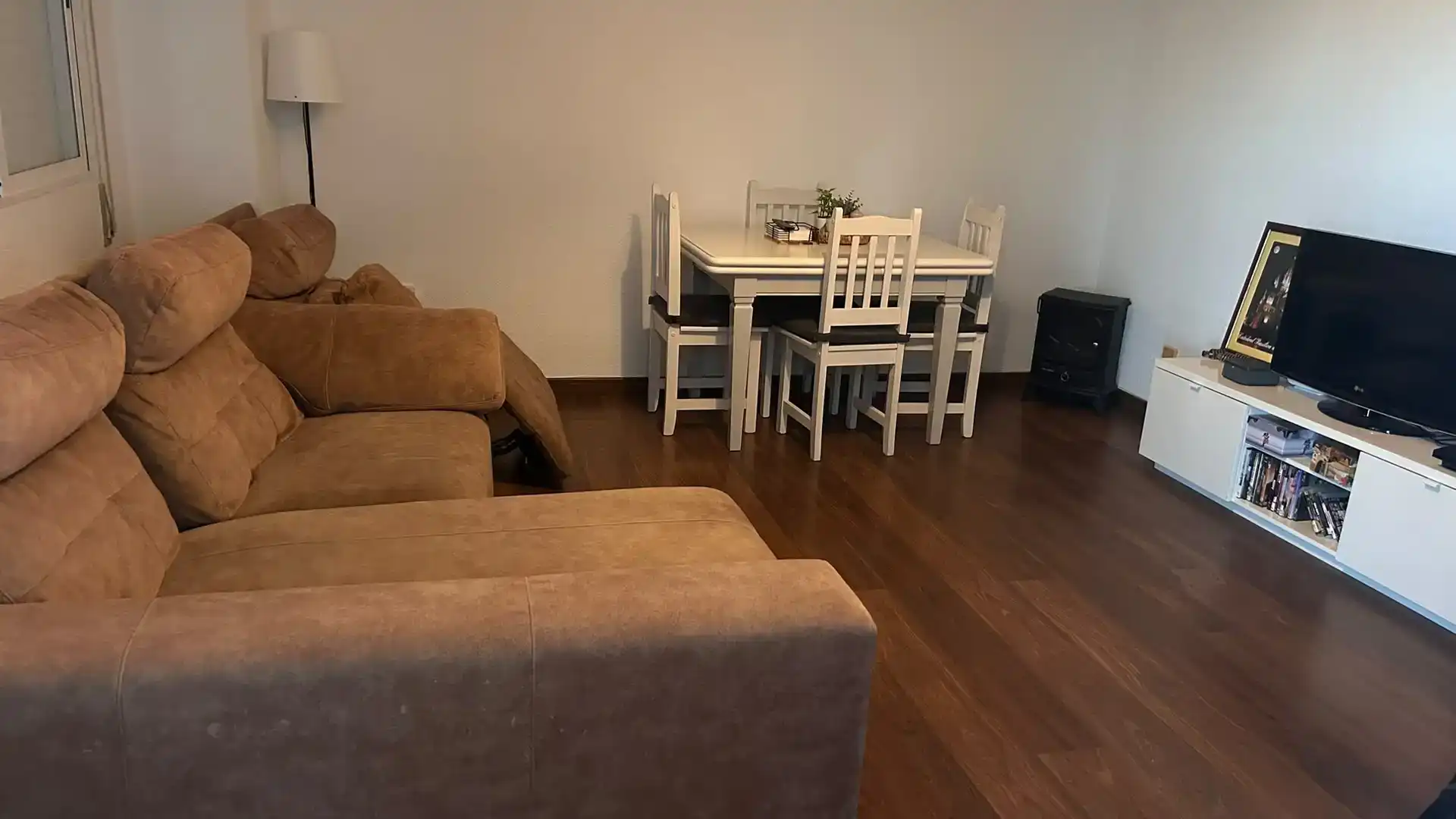 Living room of Flat for rent in Campos del Río  with Air Conditioner, Parquet flooring and Furnished