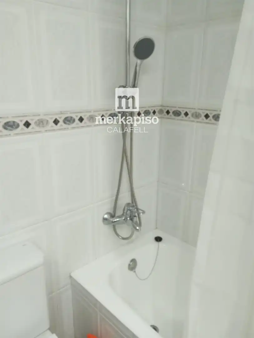 Bathroom of Houses for sale in El Vendrell  with Heating, Terrace and Storage room