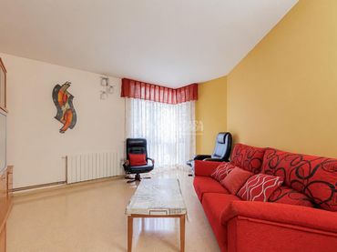 Piso en venta en Salut - Lloreda