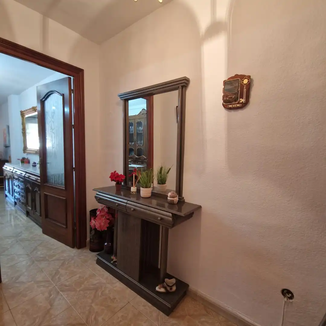 Flat for rent in Nuestra Señora de los Clarines, Parque Victoria Eugenia