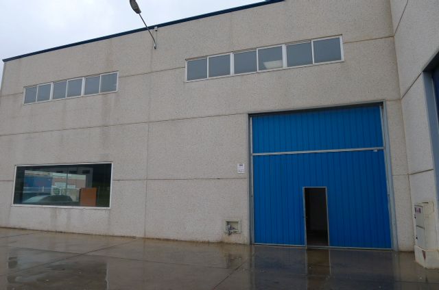 Vista exterior de Nave industrial de alquiler en Cabanillas del Campo