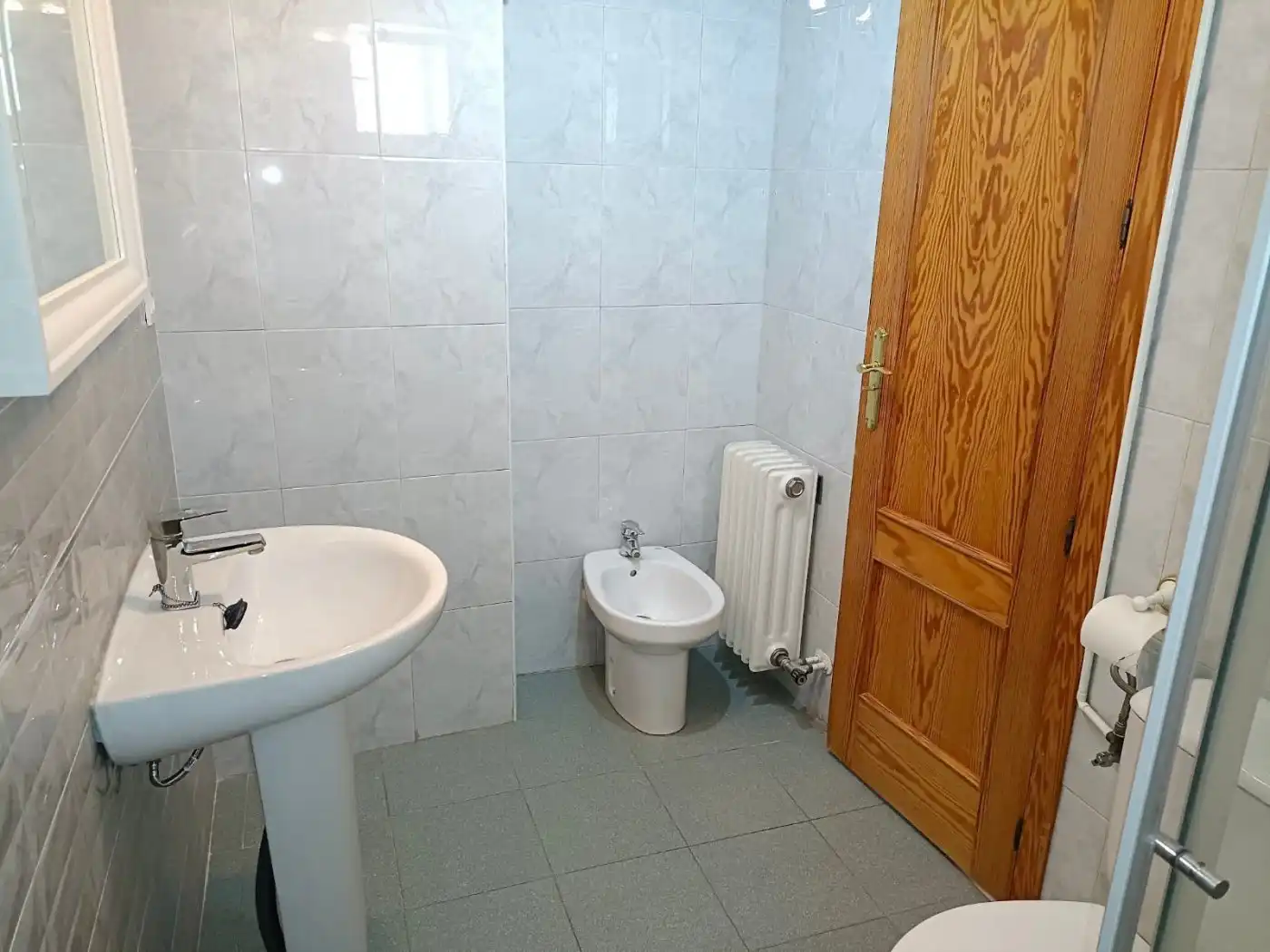 Flat for rent in Avenida CADIZ, Barrio de Zaidín