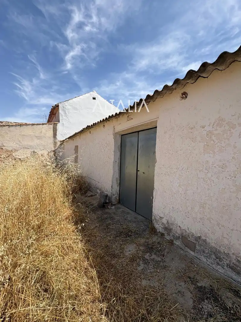 Exterior view of Land for sale in Villamayor de Santiago