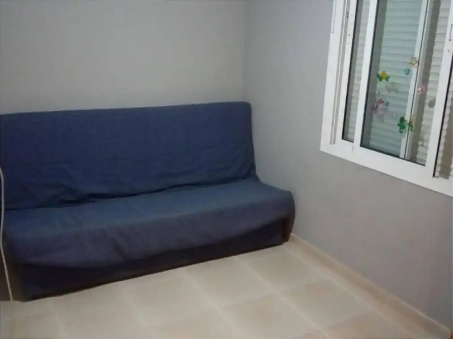 Dormitori de Pis en venda en Melilla amb Aire condicionat i Moblat