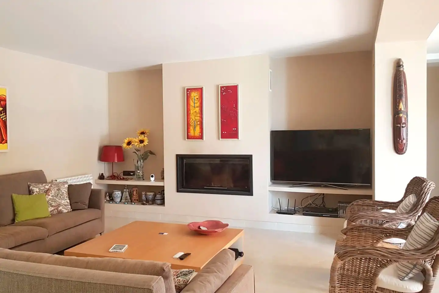Sala d'estar de Casa o xalet en venda en L'Ametlla de Mar  amb Aire condicionat, Jardí privat i Terrassa