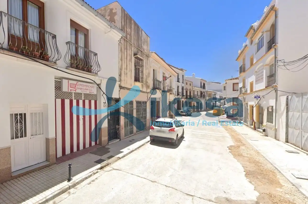 Vista exterior de Piso en venta en Teba