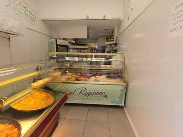 Local comercial en traspàs a Carrer d'Àngel Guimerà 42