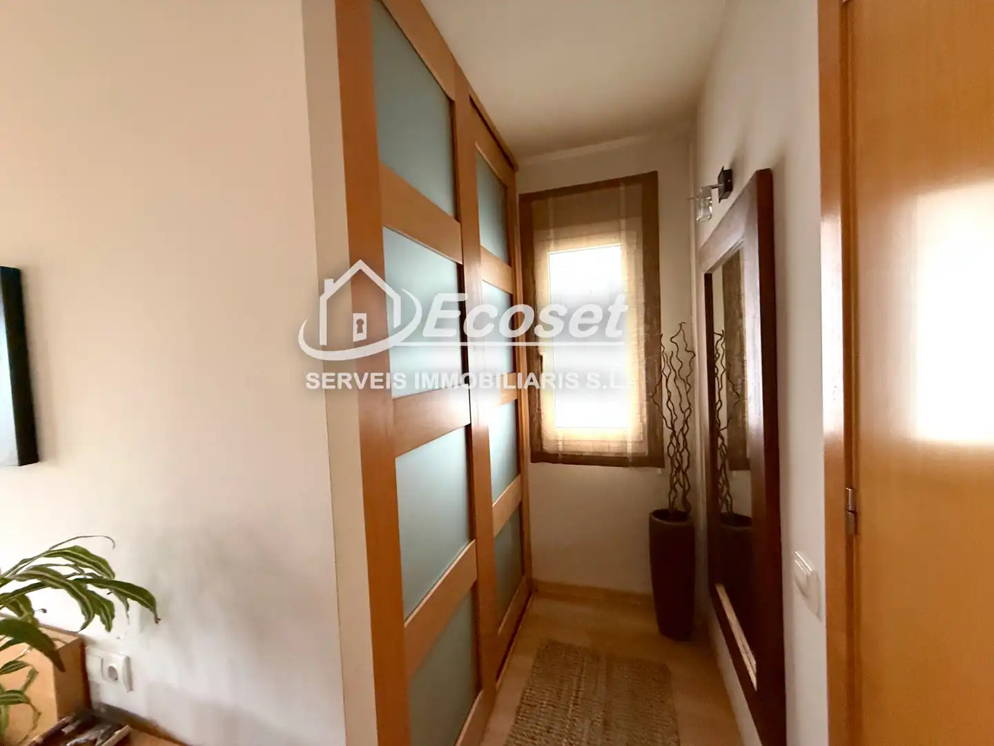 Haus oder Chalet zum Verkauf in Vallirana mit Klimaanlage, Heizung und Privatgarten