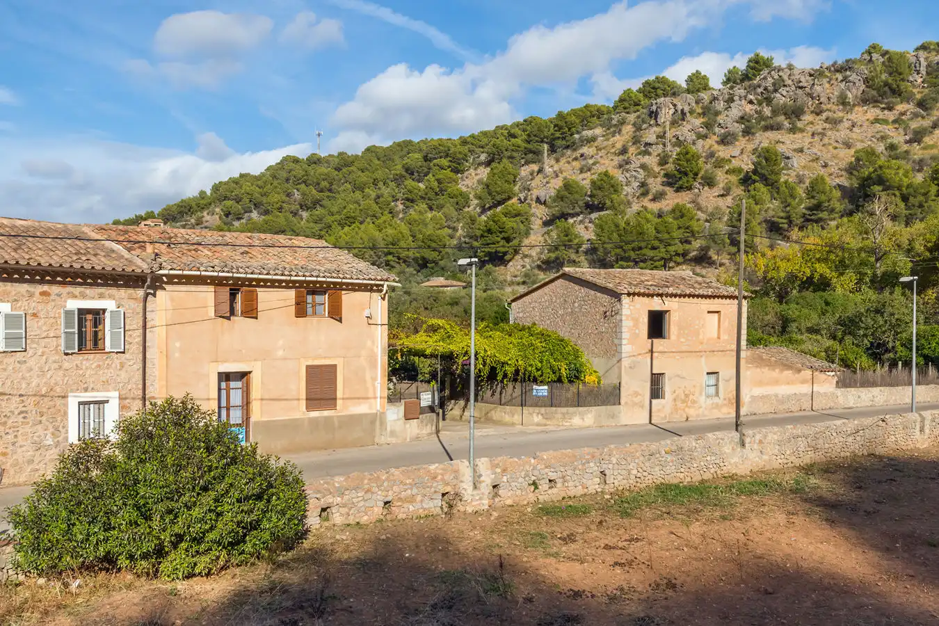 Country homes for sale in Sóller