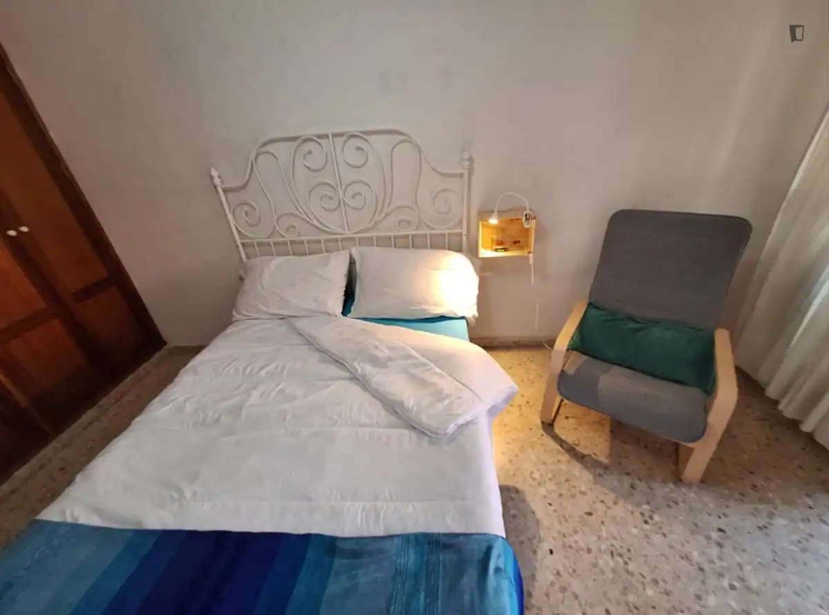 Bedroom of Apartments for share in Sevilla  with Furnished, Washing machine and Internet