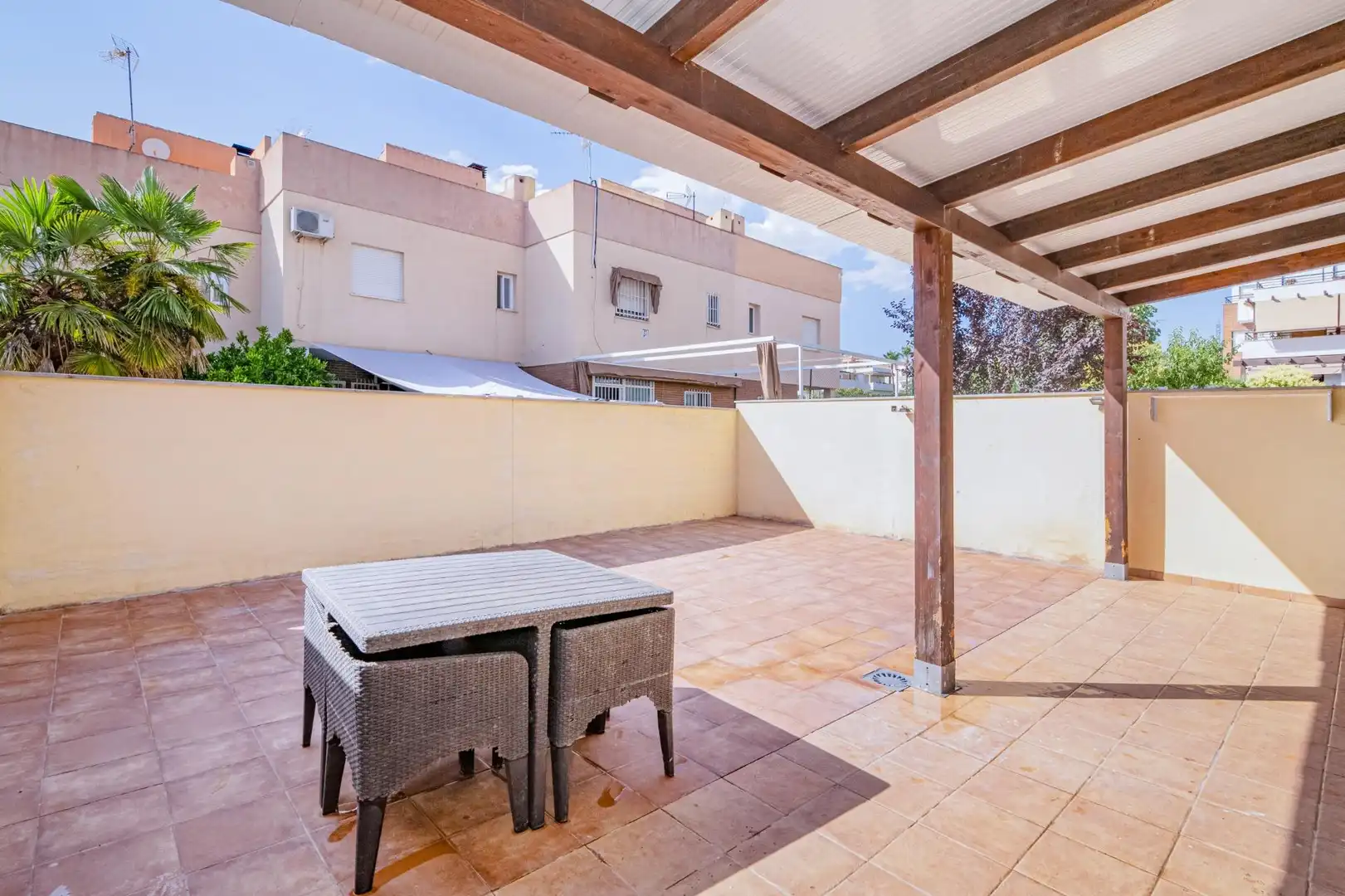 Terrassa de Pis en venda en Albolote amb Jardí privat, Terrassa i Moblat