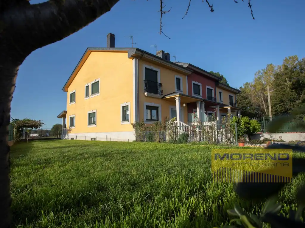 Vista exterior de Casa o xalet en venda en Sarria