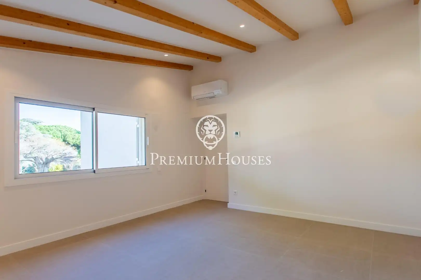 Haus oder Chalet zum Verkauf in Sant Andreu de Llavaneres mit Heizung, Privatgarten und Terrasse