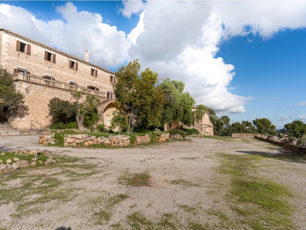 Vista exterior de Finca rústica en venda en  Palma de Mallorca amb Jardí privat i Terrassa