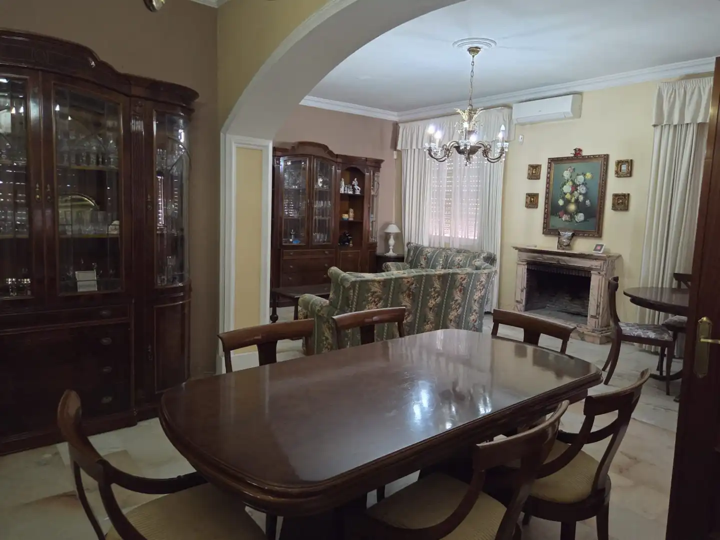 Dining room of Houses for sale in Algeciras  with Swimming Pool and Furnished
