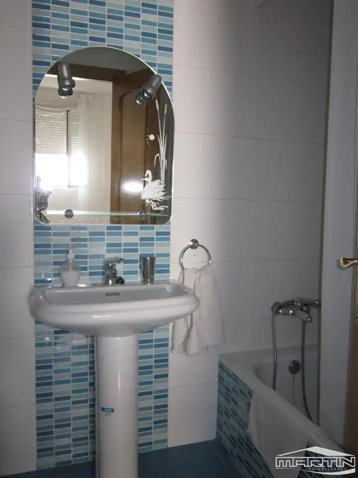 Baño de Piso de alquiler en Lucena con Trastero