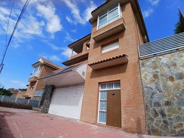 Villa in vendita a C/ Anuar el Sadat