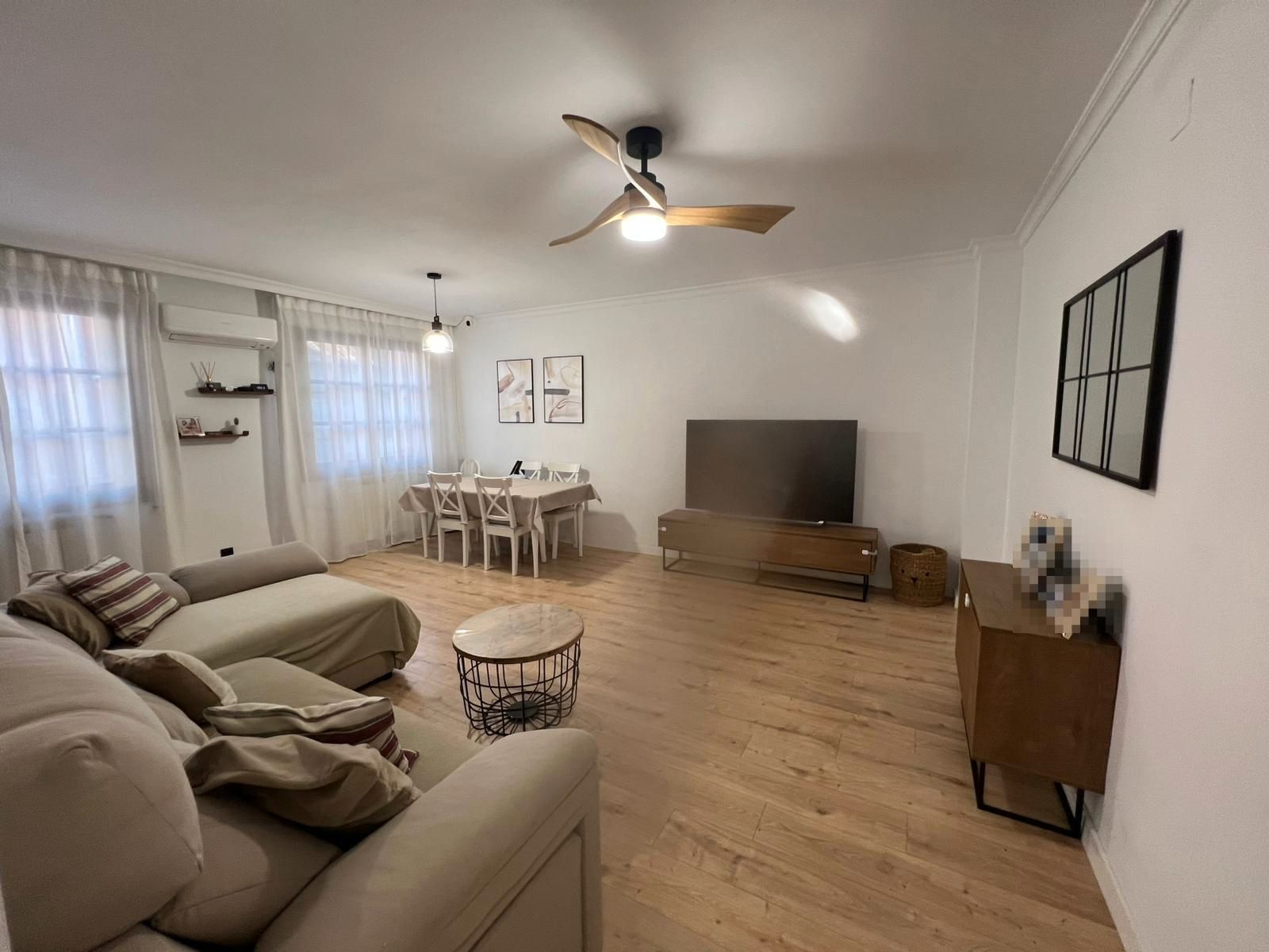 Sala de estar de Casa o chalet en venta en Aranjuez con Aire acondicionado, Calefacción y Amueblado