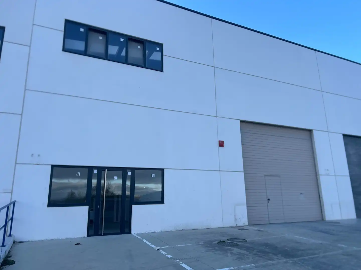 Industriegebäude zur Miete in Rúa Barbeito María
