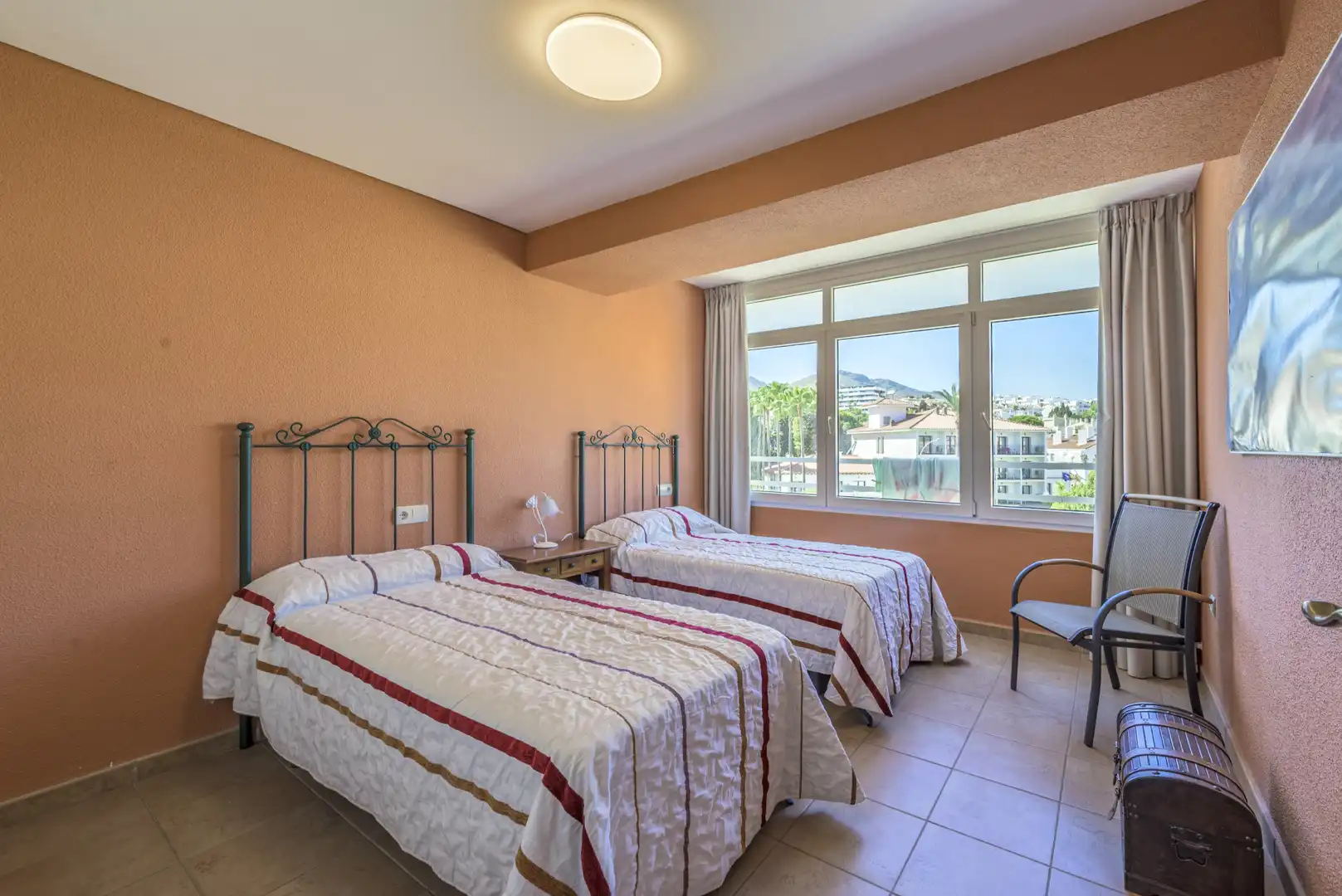 Habitación de Apartamento en venta en Torremolinos con Terraza y Amueblado