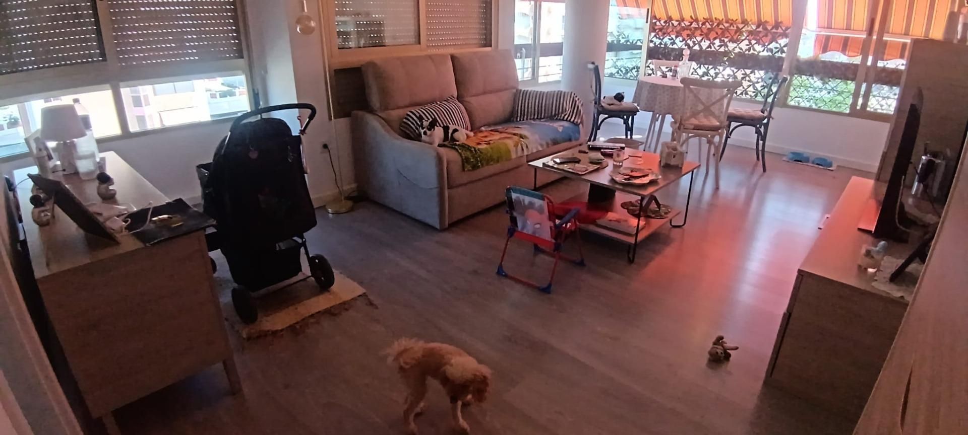 Sala de estar de Apartamento en venta en Benidorm con Aire acondicionado, Trastero y Piscina comunitaria