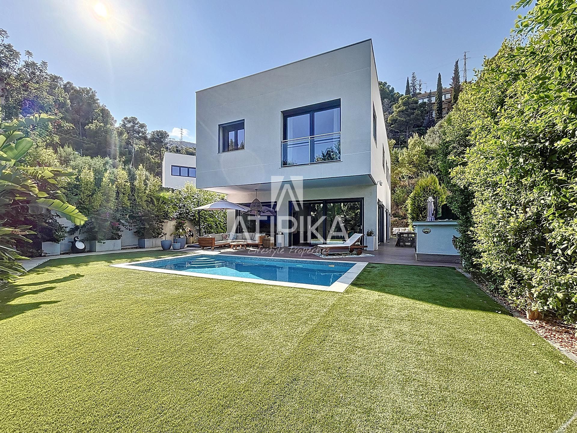 Exterior view of House or chalet to rent in Sitges  with Air Conditioner, Heating and Swimming Pool