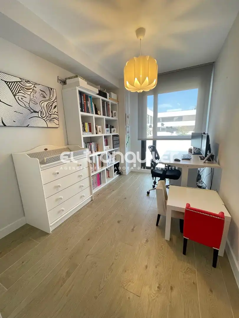 Wohnung zur Miete in Las Rozas de Madrid mit Klimaanlage, Terrasse und Schwimmbad