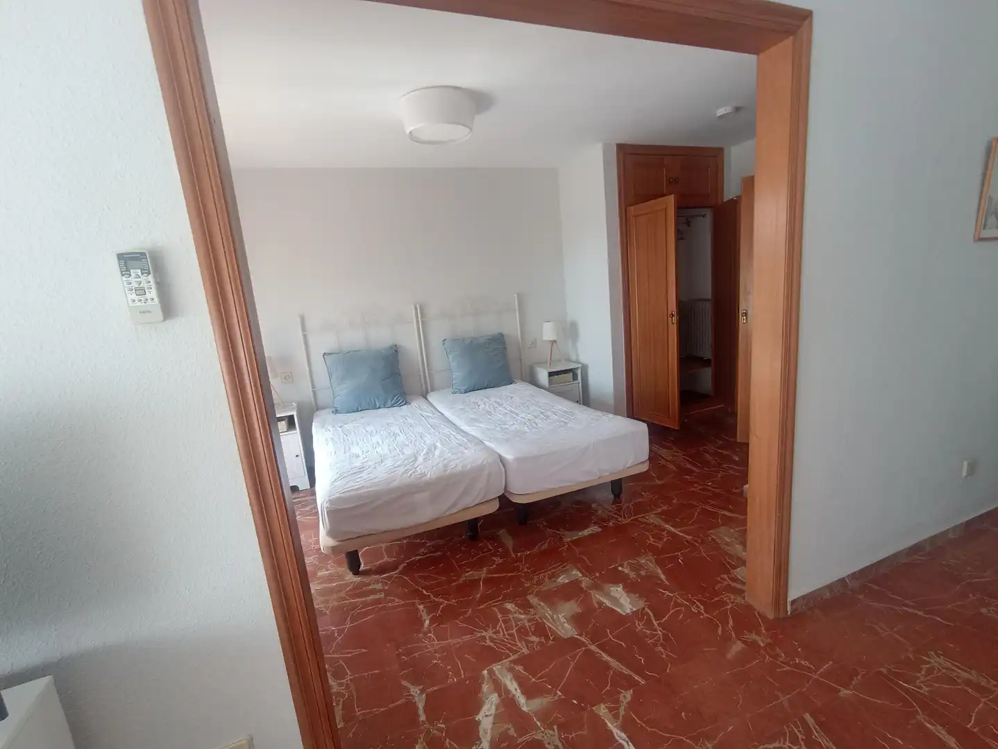 Dormitori de Apartament de lloguer en Sevilla amb Aire condicionat, Terrassa i Moblat