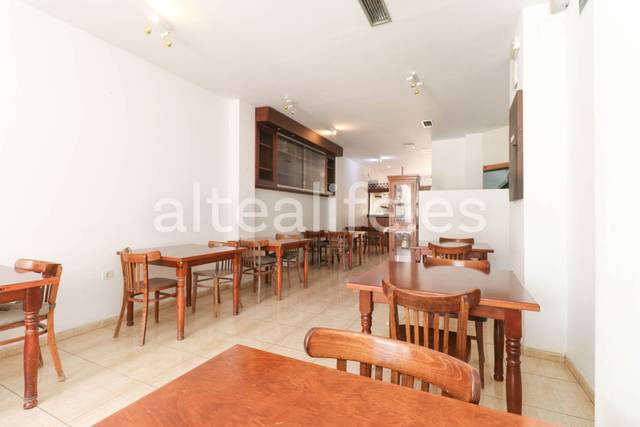 Local comercial en Alquiler en Carrer Sant Rafael en Xaló
