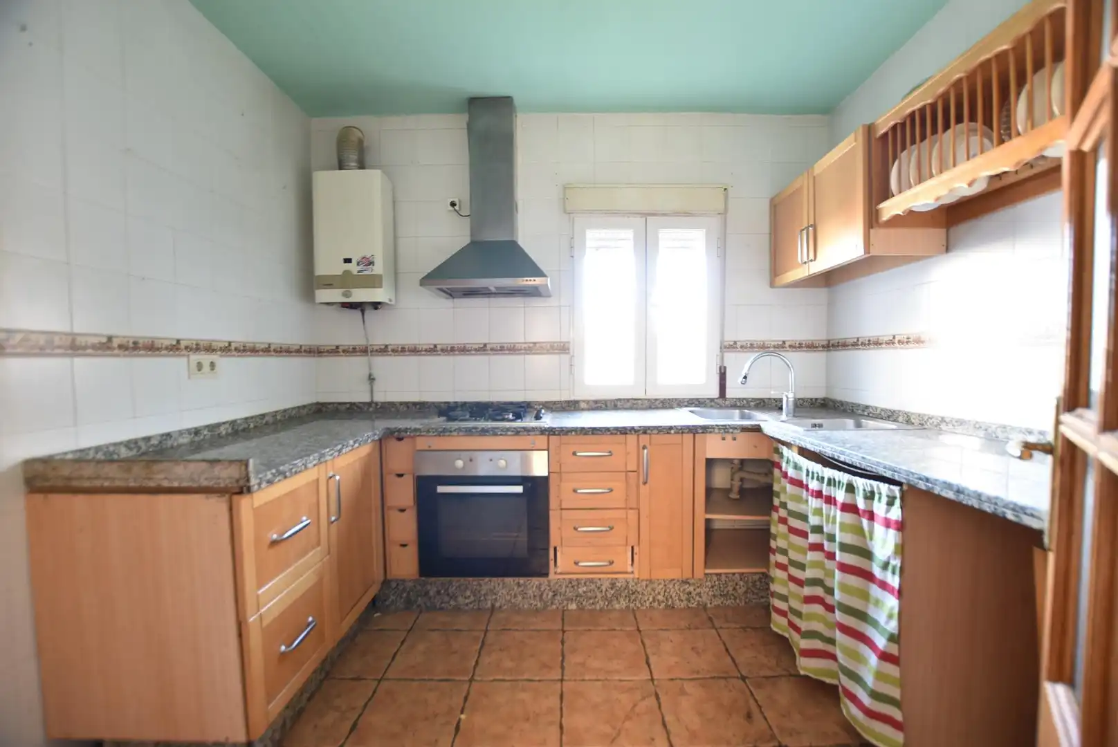 Kitchen of Flat for sale in Granada  with Balcony