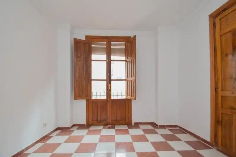 Piso en venta en Granada con Terraza