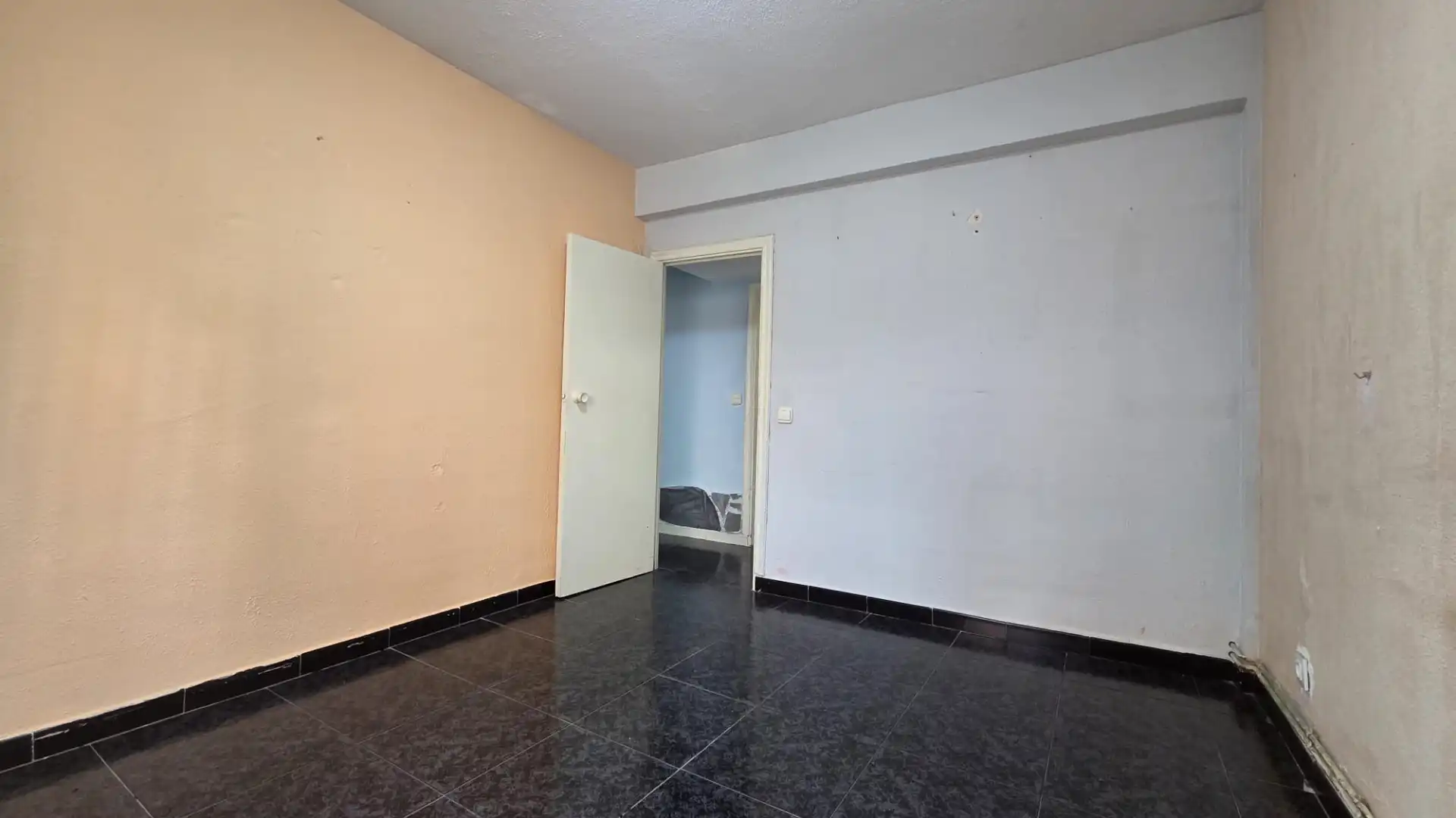 Piso en venta en Parla con Calefacción, Internet y Alarma