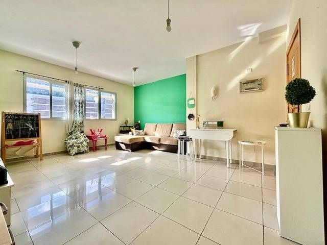 Living room of Flat for sale in Las Palmas de Gran Canaria