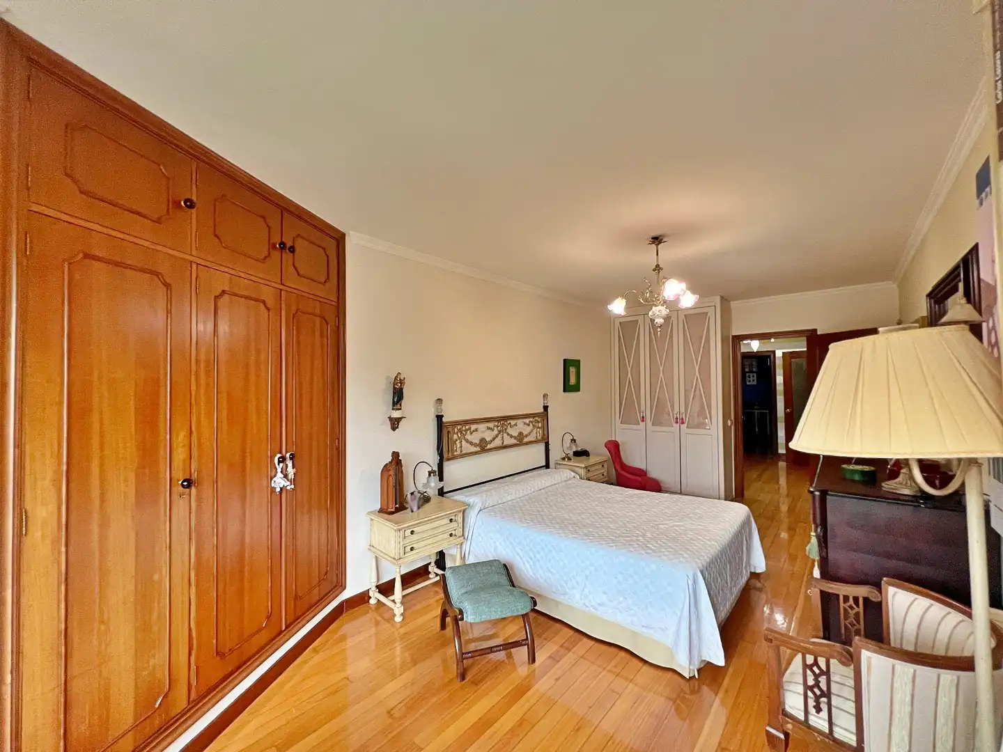 Schlafzimmer von Wohnung zum Verkauf in Lugo mit Heizung, Parkett und Möbliert