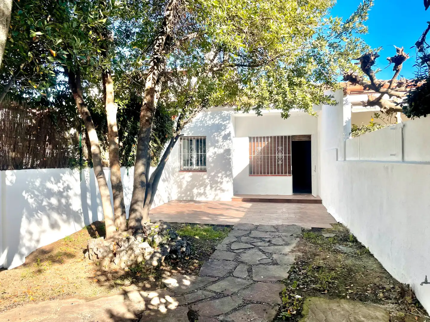 Exterior view of Houses for sale in Llinars del Vallès  with Heating, Private garden and Parquet flooring