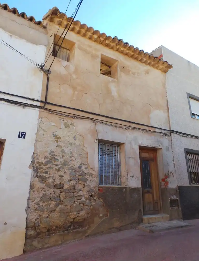 Haus zum Verkauf in Carrer Aspe 19